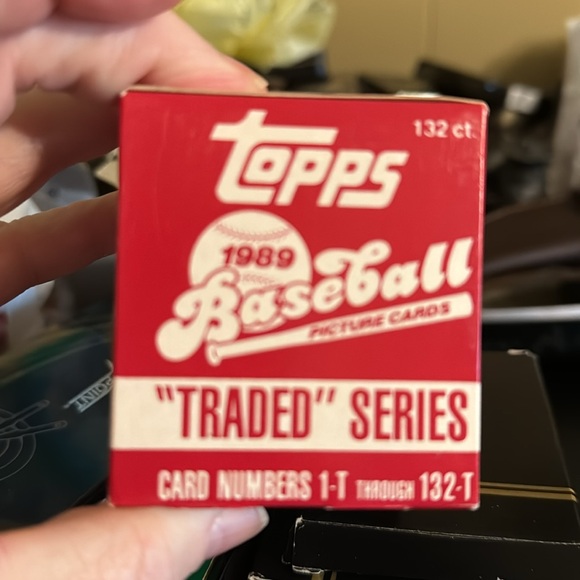 TOPPS 1989 BASEBALL TRADED SERIES PICTURES CARDS - Picture 3 of 4